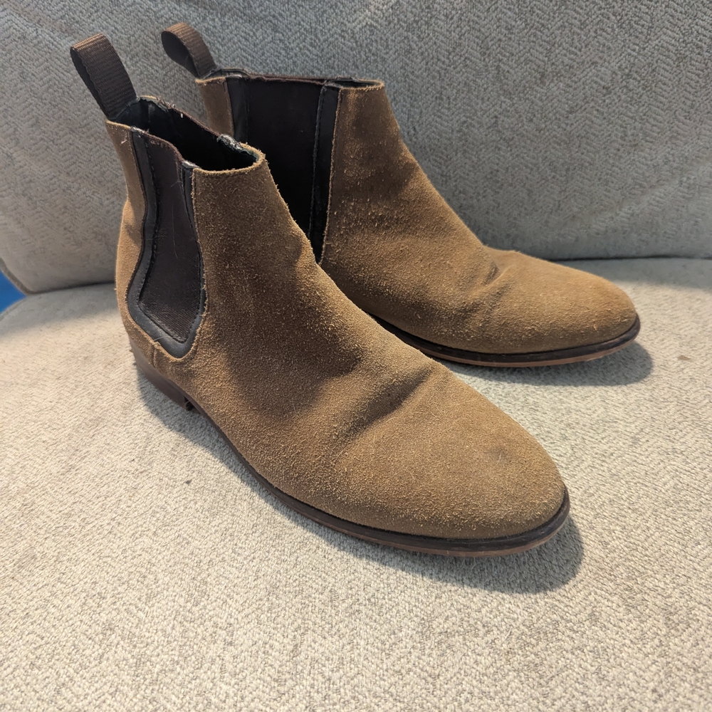Thursday Duchess boots